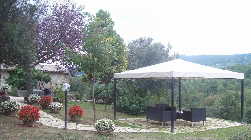 Agriturismo Castello Di Belforte Тоди Экстерьер фото