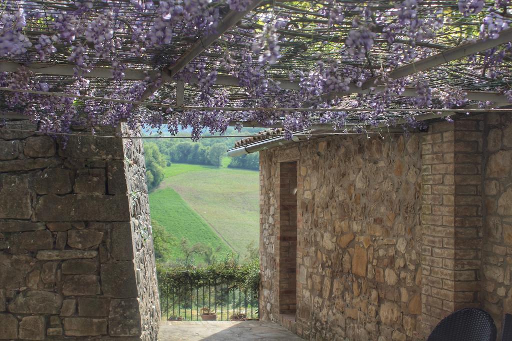 Agriturismo Castello Di Belforte Тоди Экстерьер фото