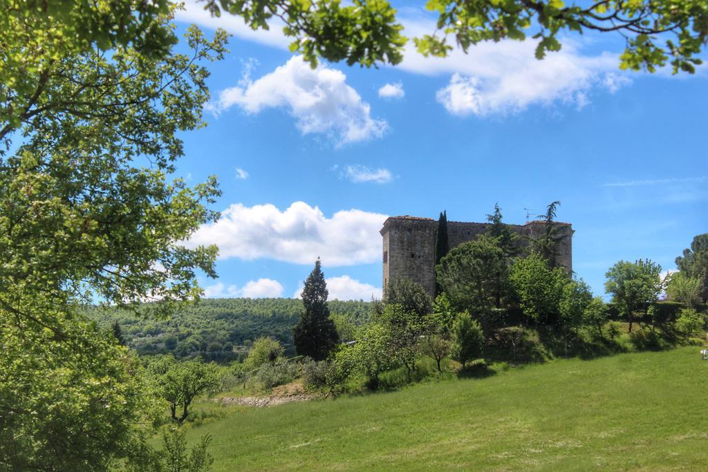 Agriturismo Castello Di Belforte Тоди Экстерьер фото